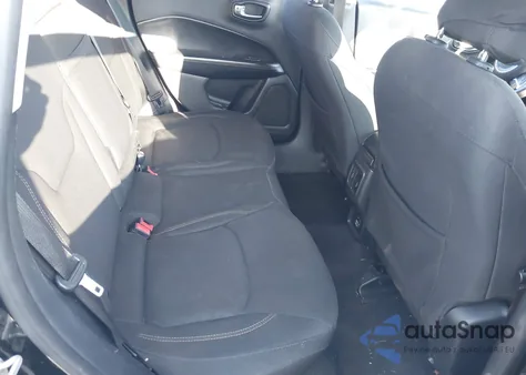 2018 Jeep Compass Sport Fwd z USA, uszkodzony, nr VIN 3C4NJCABXJT338594